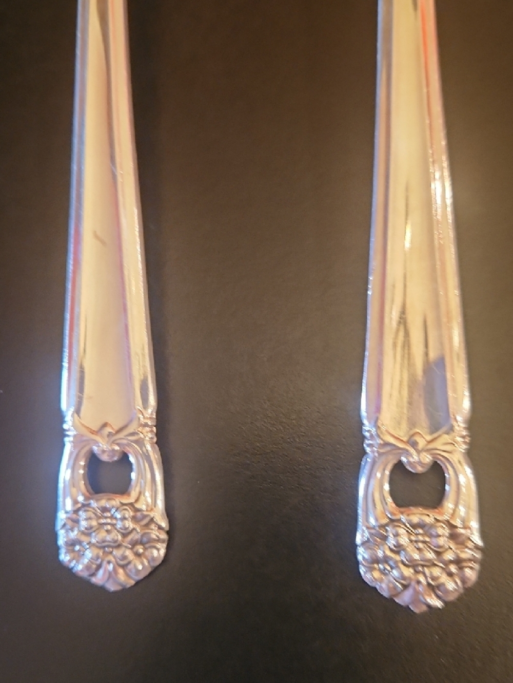 1847 Eternally Yours Ornate Silver Serving Spoons -  (Set of 2) - Picture 2 of 8